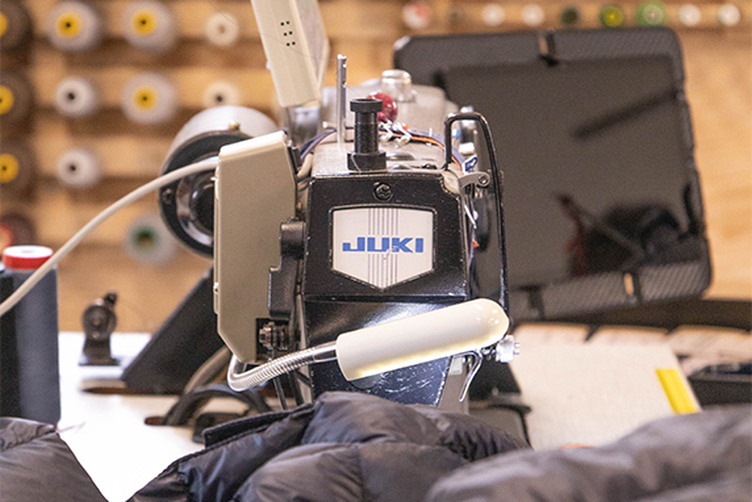 Machine &agrave; coudre service r&eacute;paration par Kids around