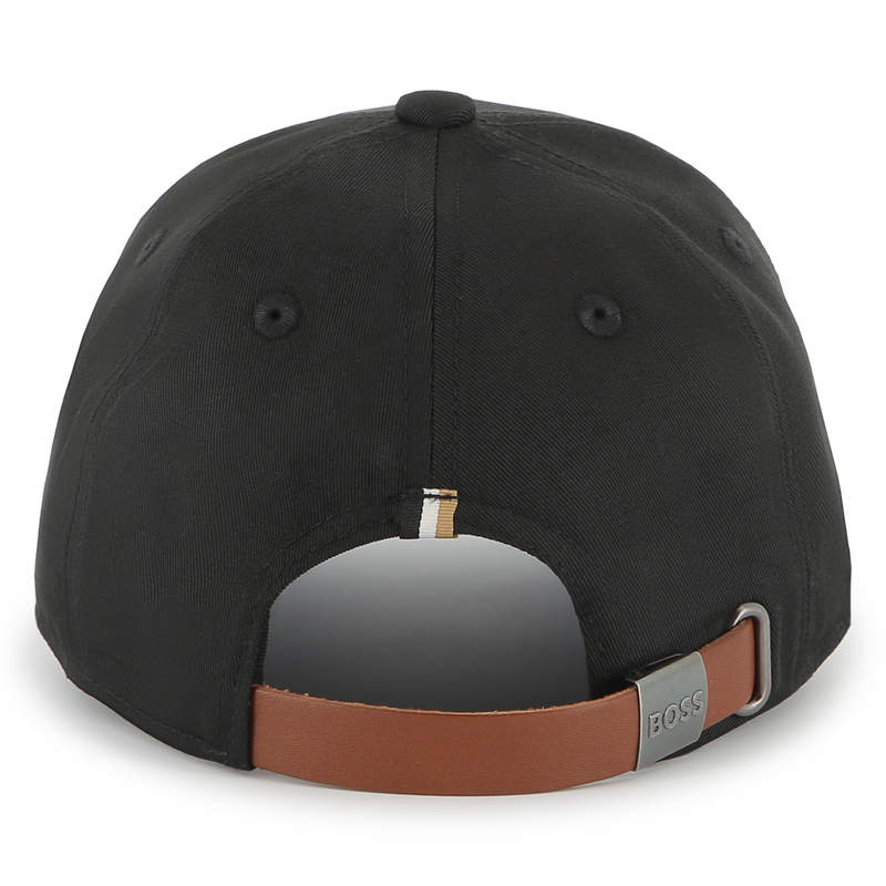 Cap with adjustable fastening. BOSS 
                        BOY