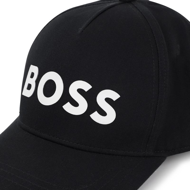 Cap with adjustable fastening BOSS 
                        BOY