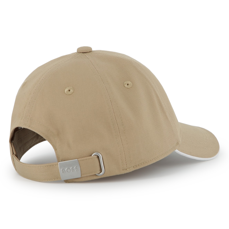 CAP WITH ADJUSTABLE CLOSURE BOSS 
                        BOY