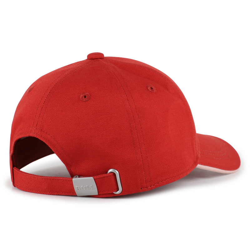 CAP WITH ADJUSTABLE CLOSURE BOSS 
                        BOY