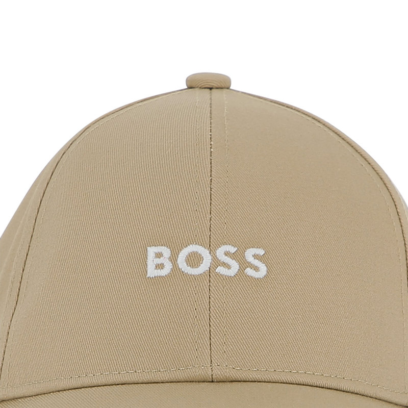 CAP WITH ADJUSTABLE CLOSURE BOSS 
                        BOY