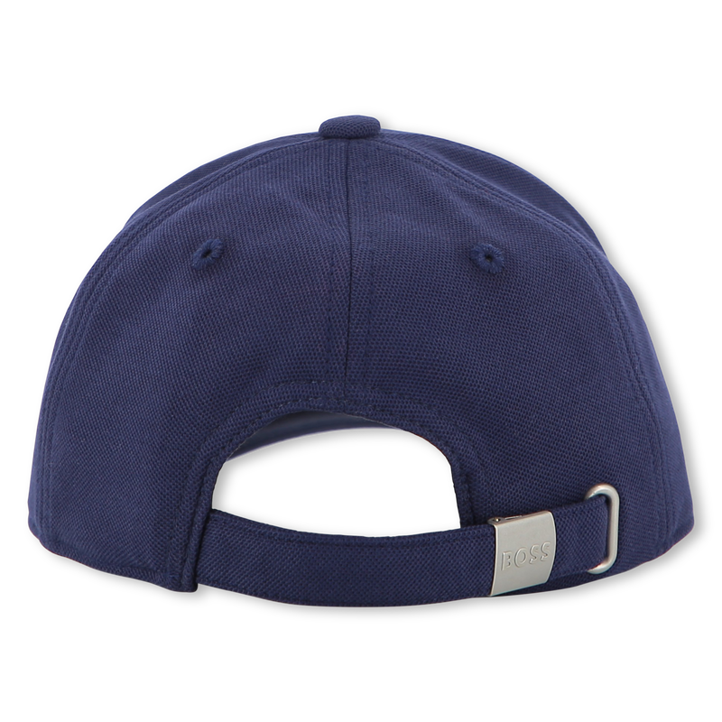 CAP WITH ADJUSTABLE CLOSURE BOSS 
                        BOY
