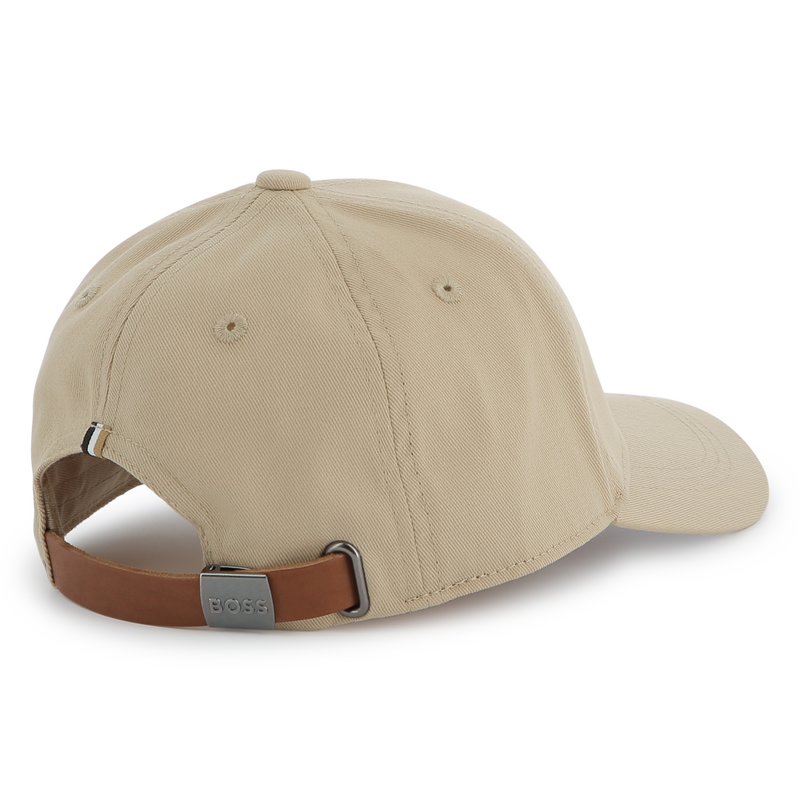 Cap with adjustable fastening. BOSS 
                        BOY