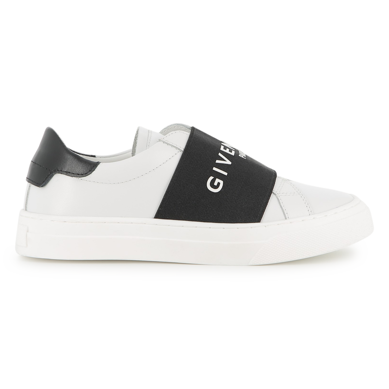 Sneakers GIVENCHY 
                        UNISEX