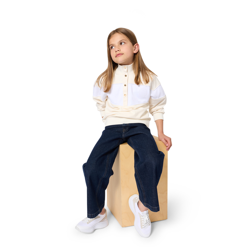 JEANS WITH ZIP CLOSURE BOSS 
                        GIRL