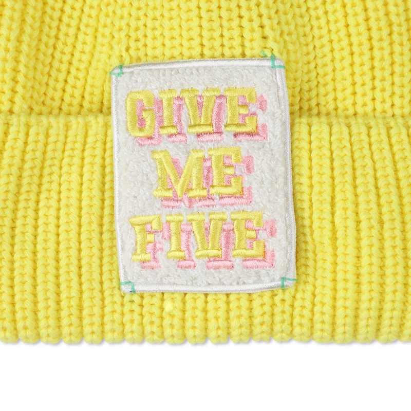 Embroidered badge hat BILLIEBLUSH 
                        GIRL