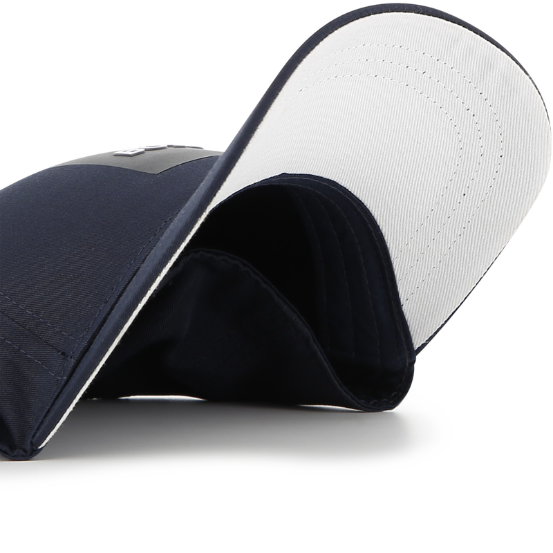 Cap with adjustable closure BOSS 
                        BOY
