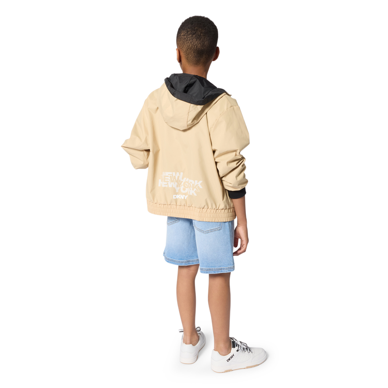 REVERSIBLE WINDBREAKER DKNY 
                        BOY