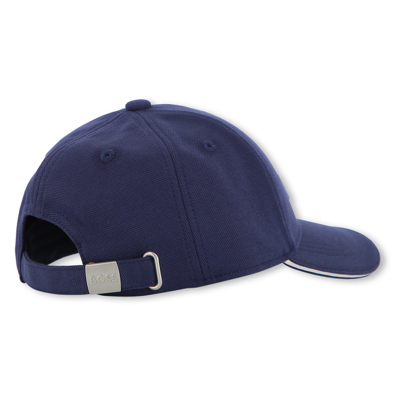 CAP WITH ADJUSTABLE CLOSURE BOSS 
                        BOY