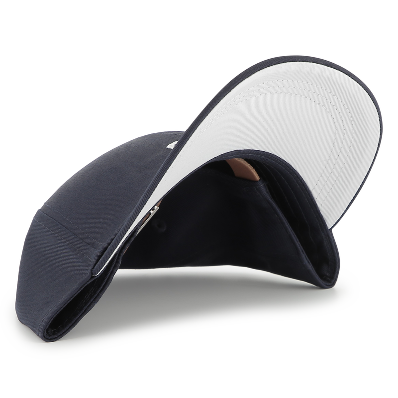 Cap with adjustable fastening. BOSS 
                        BOY