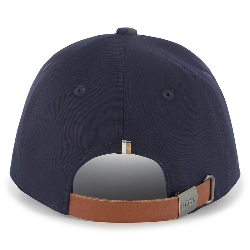 Cap with adjustable fastening. BOSS 
                        BOY