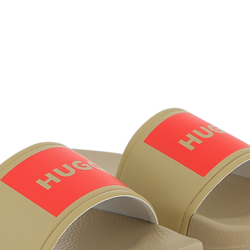 TAP HUGO 
                        BOY