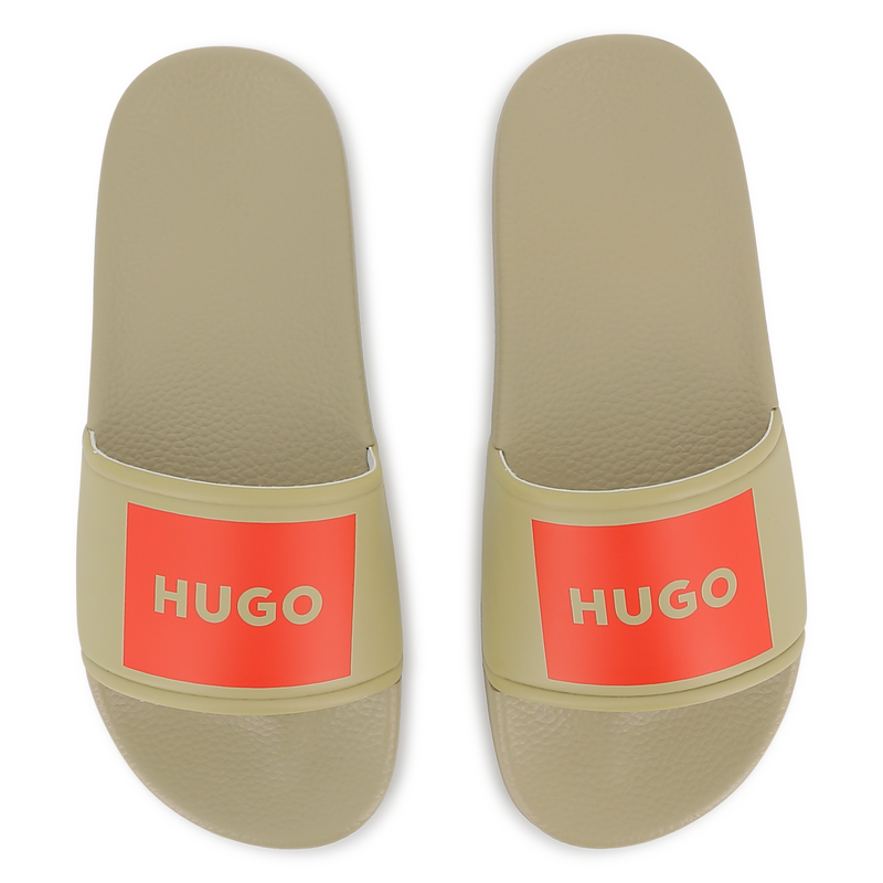 Tap HUGO 
                        BOY
